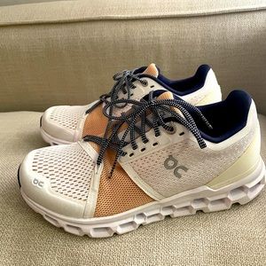 On Running Cloudstratus Shoes, White | Almond